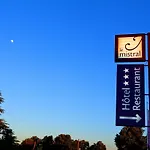 호텔 Logis Le Mistral - Restaurant - Montelimar Sud Châteauneuf-du-Rhône