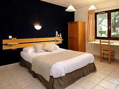 Logis Le Mistral - Restaurant - Montelimar Sud 酒店 Châteauneuf-du-Rhône