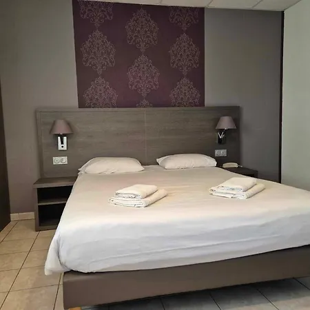 Logis Hotel Le Mistral - Restaurant - Montelimar Sud Hotel 3*