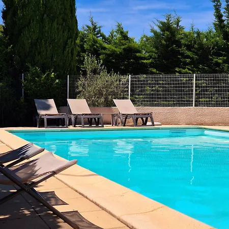 Logis Le Mistral - Montélimar Sud 3* Châteauneuf-du-Rhône