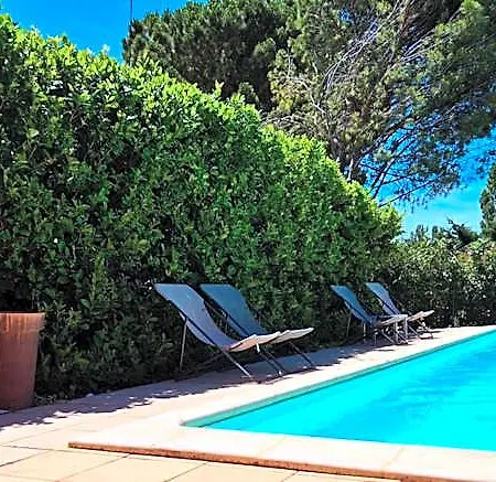 Hotel Logis Le Mistral - Montélimar Sud 3*