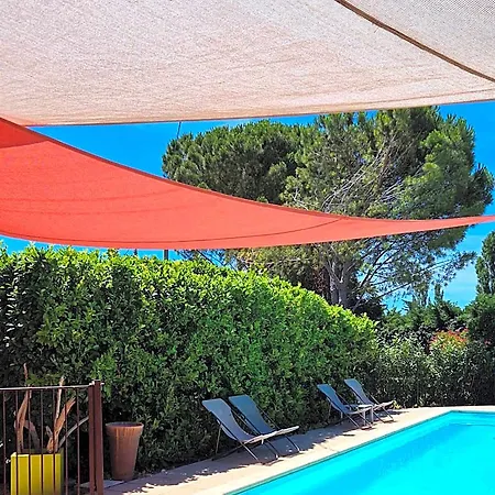 Hotel Logis Le Mistral - Montélimar Sud 3*