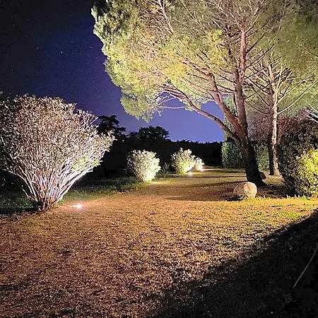 Logis Le Mistral - Montélimar Sud 3* Châteauneuf-du-Rhône