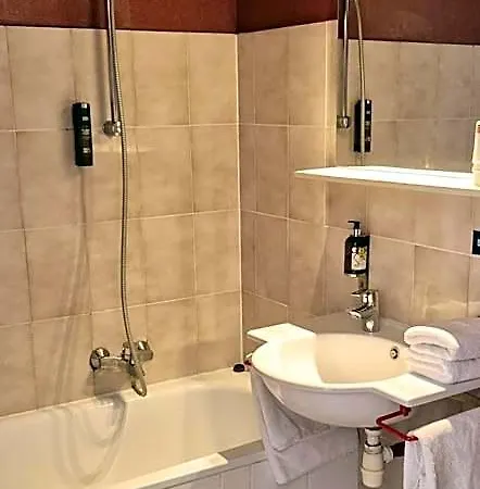 Logis Le Mistral - Montélimar Sud Hotel Châteauneuf-du-Rhône